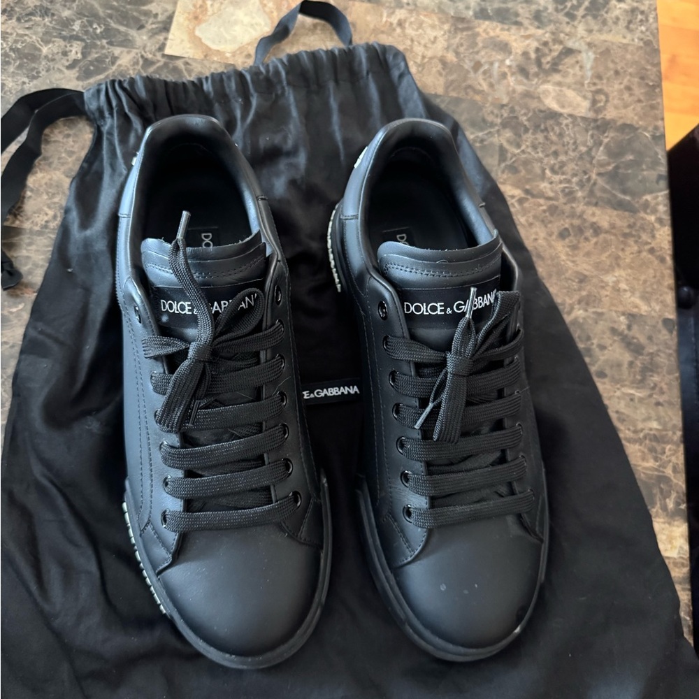 Dolce & Gabbana Black Leather Sneakers